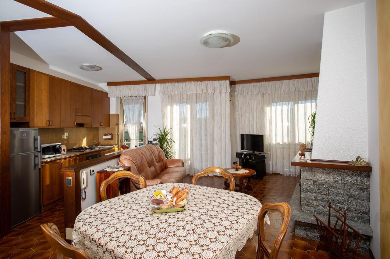 Casa Vacanze Heidi Vista Lago فيربانيا المظهر الخارجي الصورة